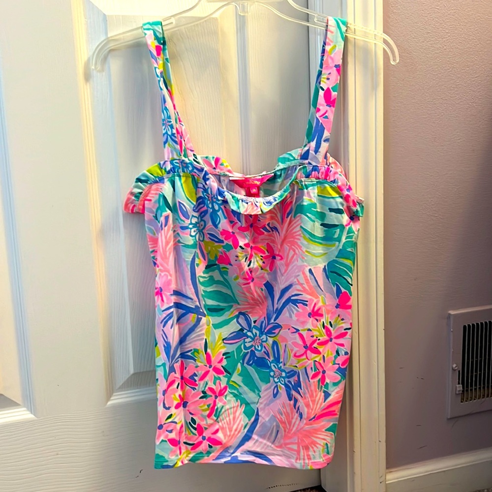 New with tags Lilly Pulitzer Jia Top, size M